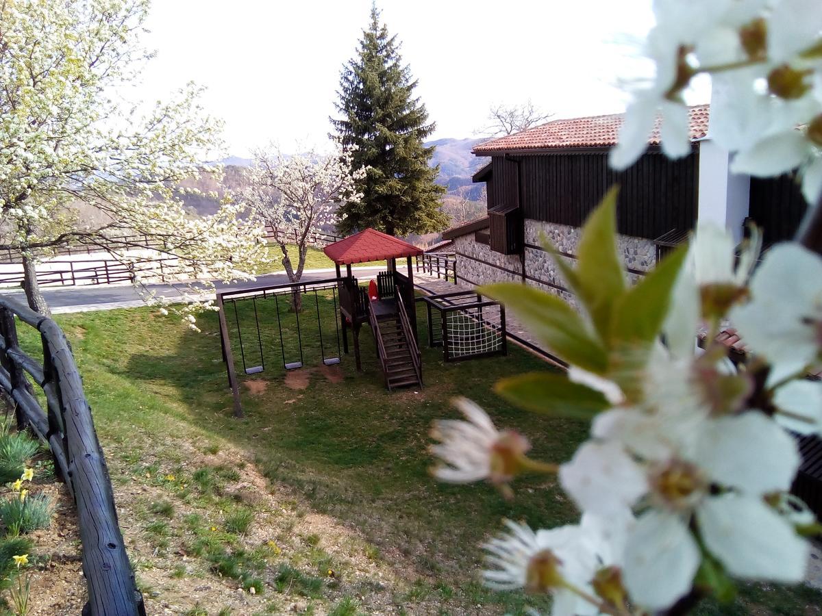 Panorama Family Hotel Zlatograd Exterior photo